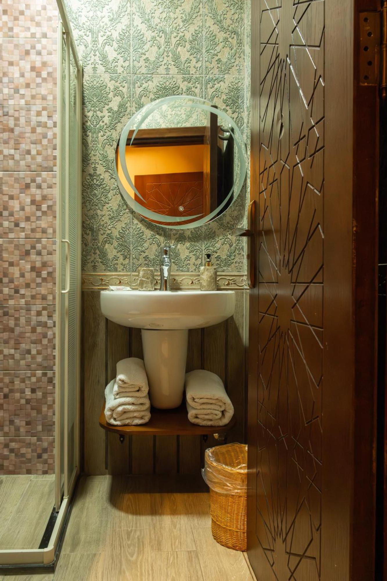 Jimmy Pyramids Hotel Kafret el-Gabal Esterno foto